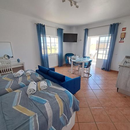 Lovely New House - Guests Apartments オリョン エクステリア 写真