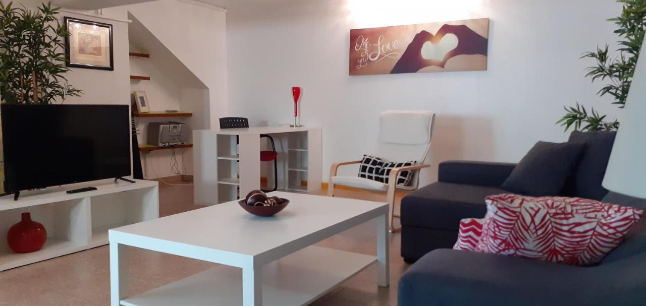 Lovely New House - Guests Apartments オリョン エクステリア 写真