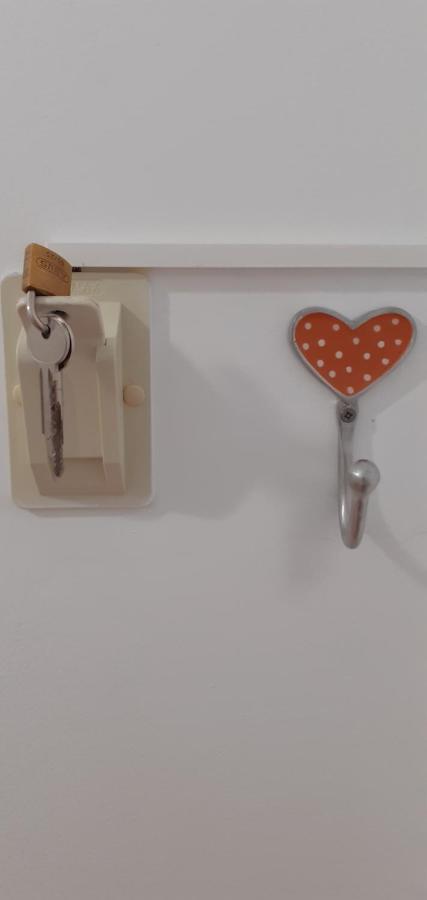 Lovely New House - Guests Apartments オリョン エクステリア 写真